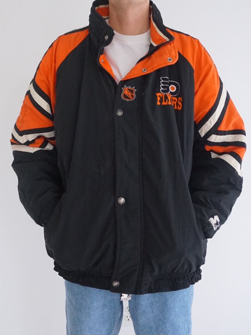 Starter Black Orange Philadelphia Flyers NHL Puffer Jacket Logo Spellout Coat XL